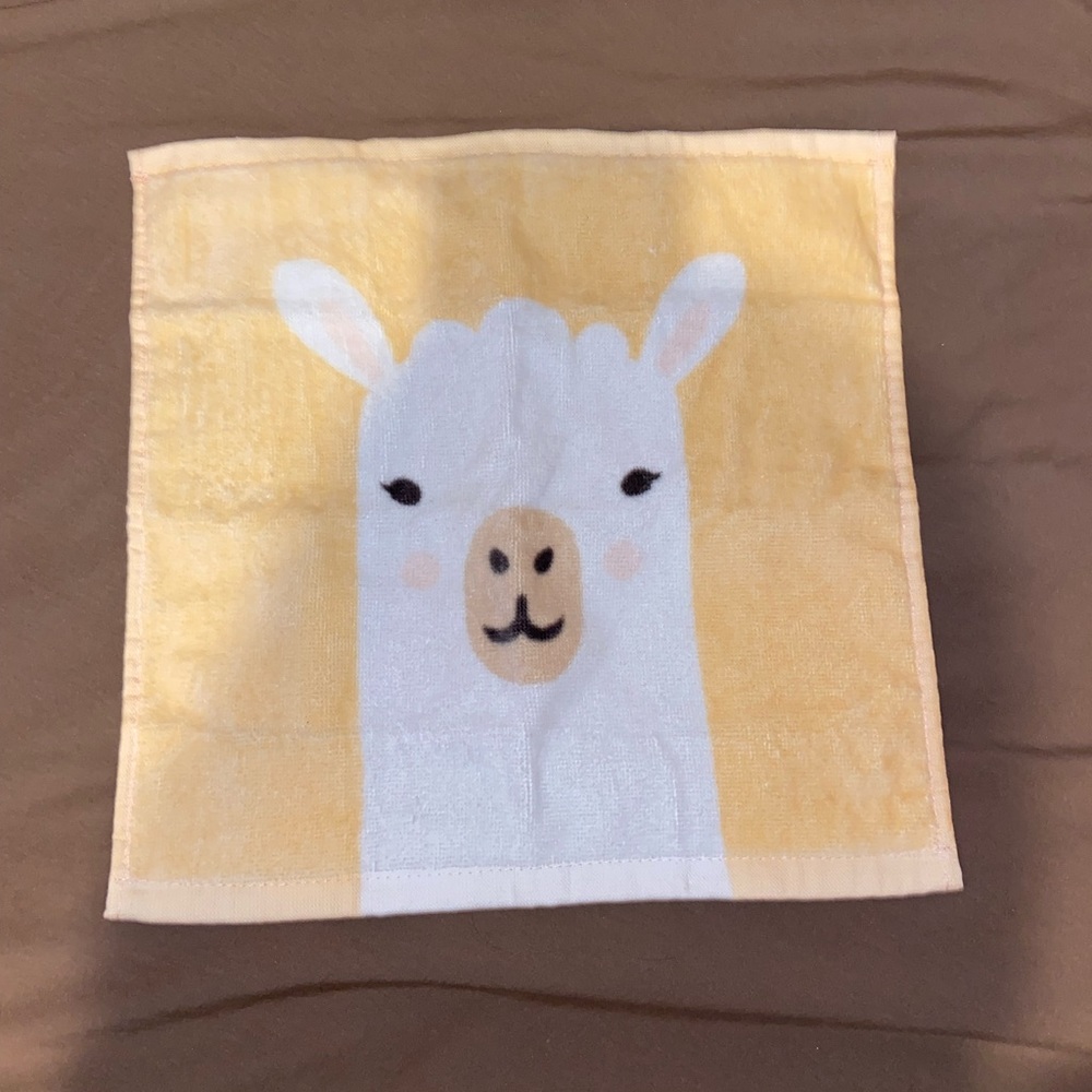 Llama Towellette